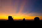monument-val-sunrise-w-car-10-10